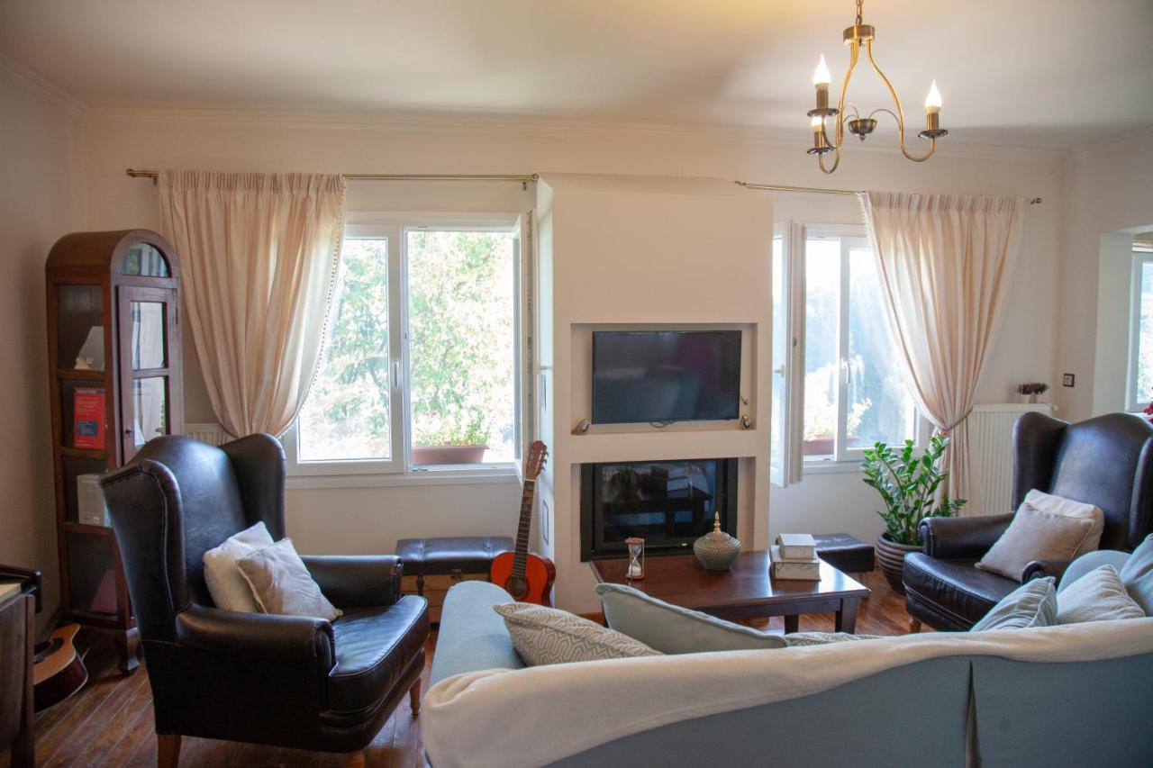 Country house Lorantina Sea View House Holidays In Corfu *