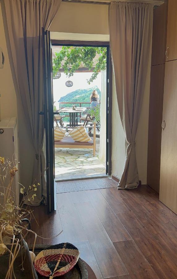 Lorantina Sea View House Holidays In Corfu *