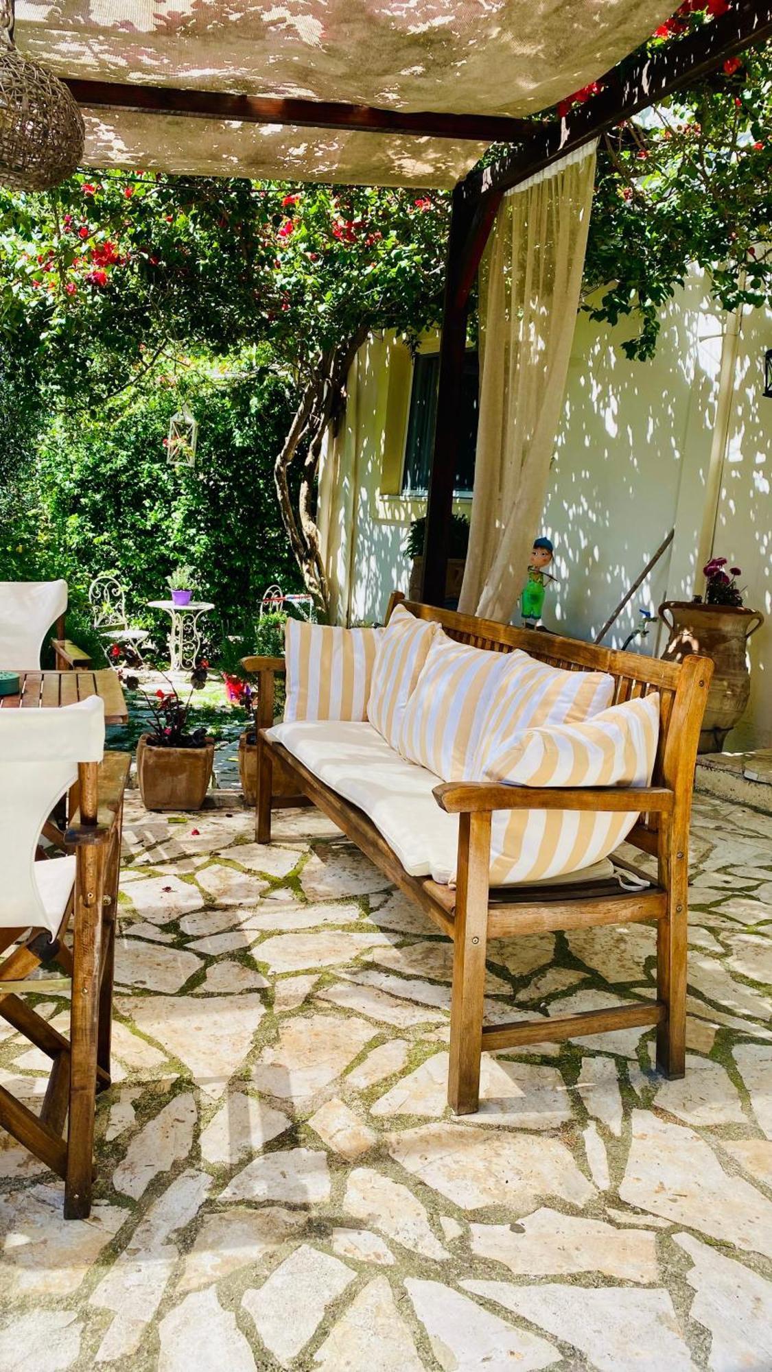 Country house Lorantina Sea View House Holidays In Corfu *