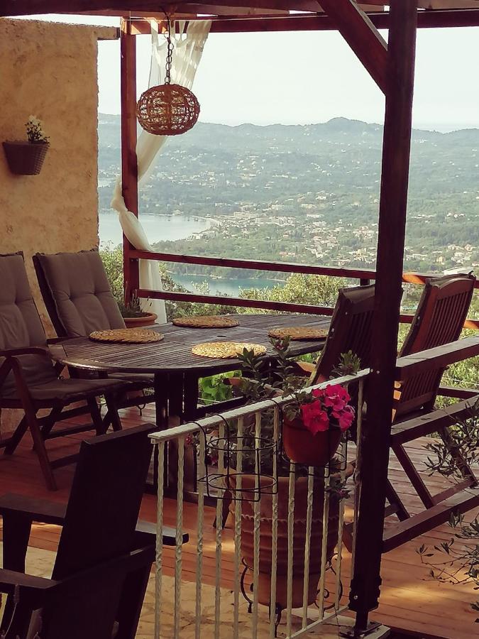 Lorantina Luxury Sea View Holiday House Close To Barbati & Ipsos Beach Летний дом
